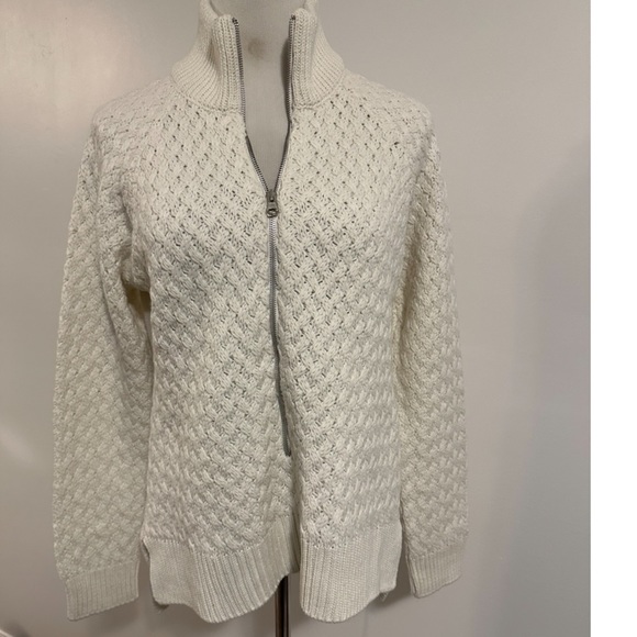 K͏n͏i͏t͏ S͏w͏e͏a͏t͏e͏r͏ i͏n͏ C͏r͏e͏a͏m͏ - Picture 2 of 3